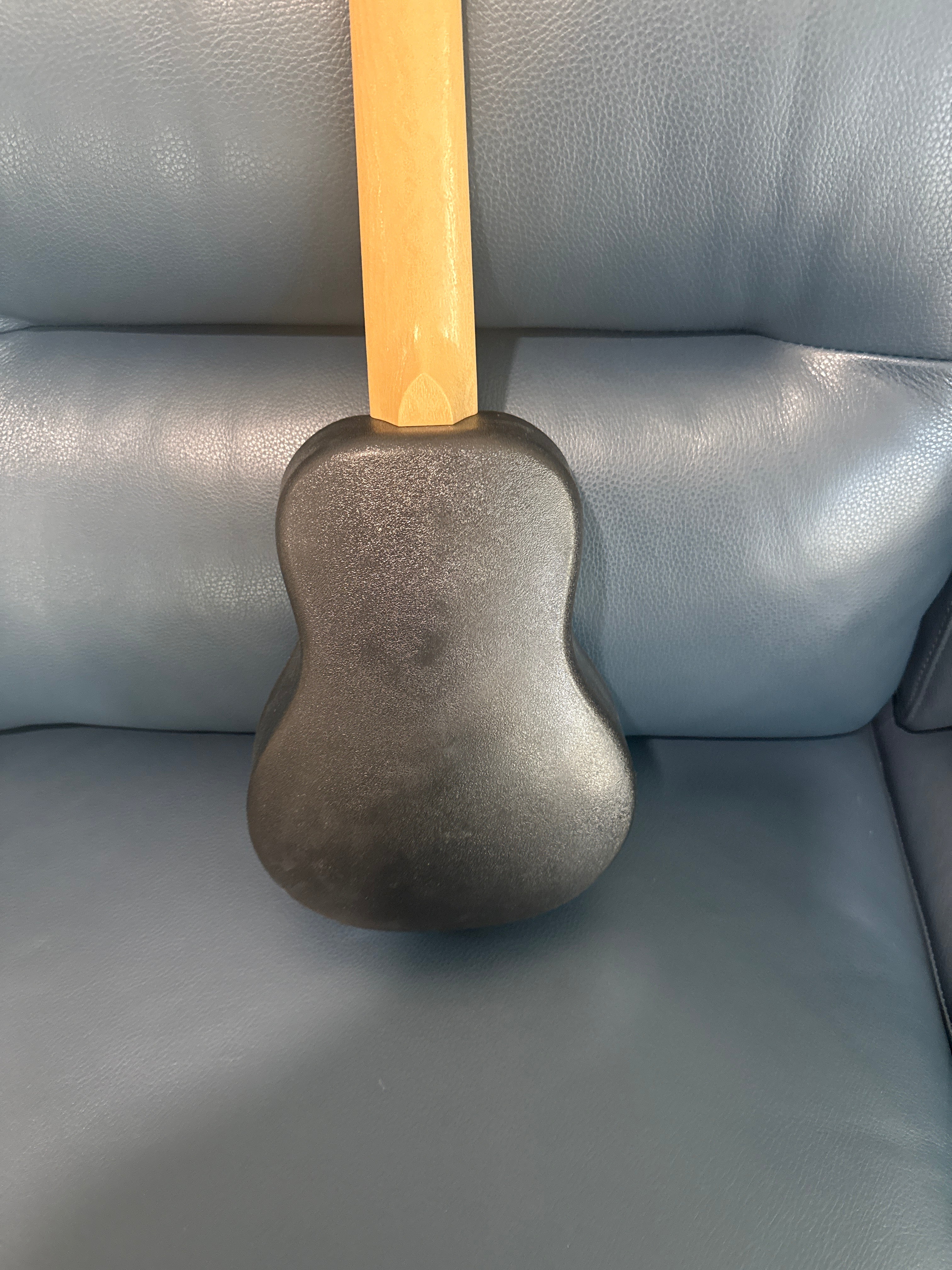 Flight TUSL-KIDZ Concert Scale Soprano Travel Ukulele