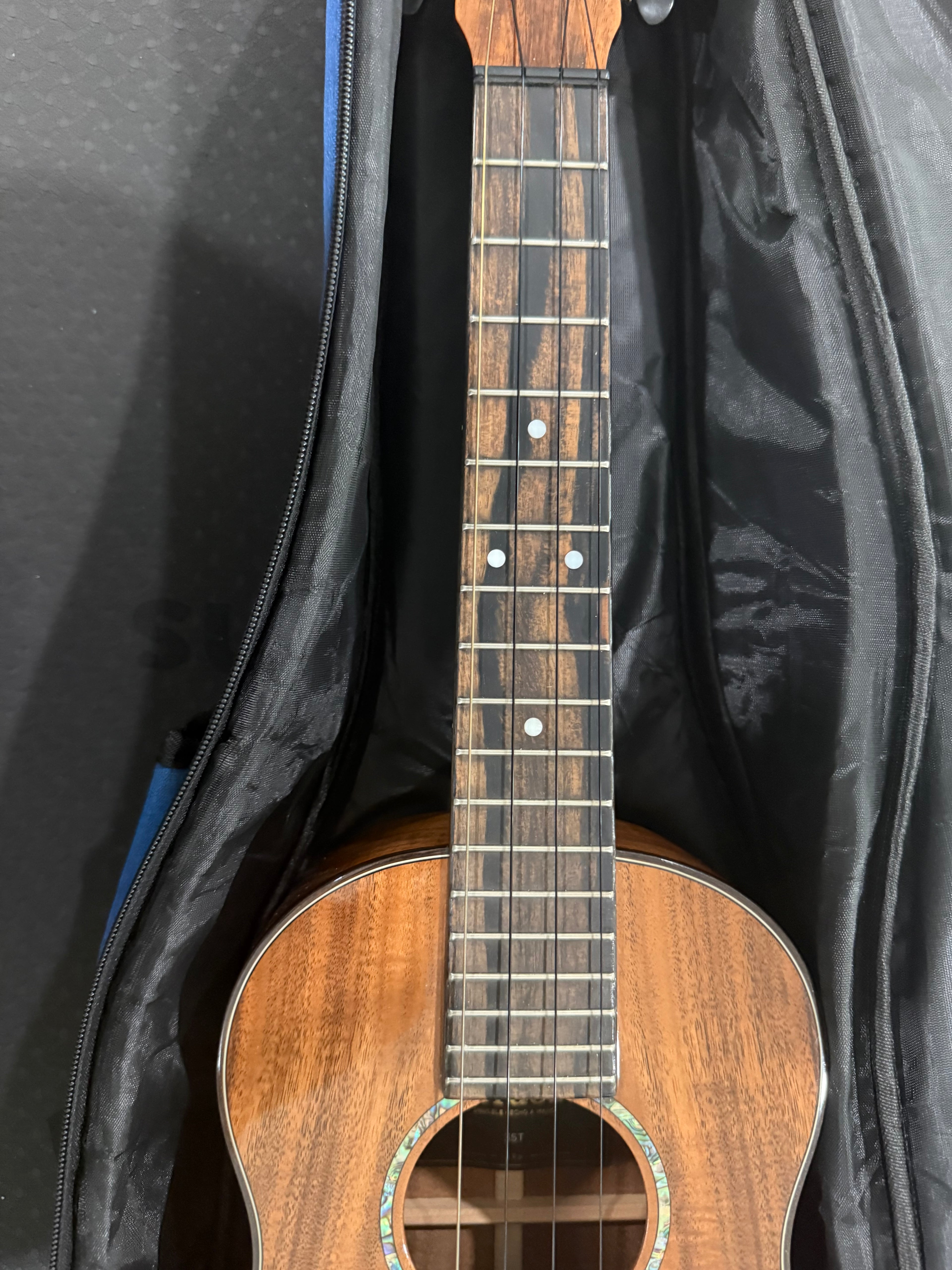 Cordoba 35T Tenor Ukulele Regular Acacia Natural Used