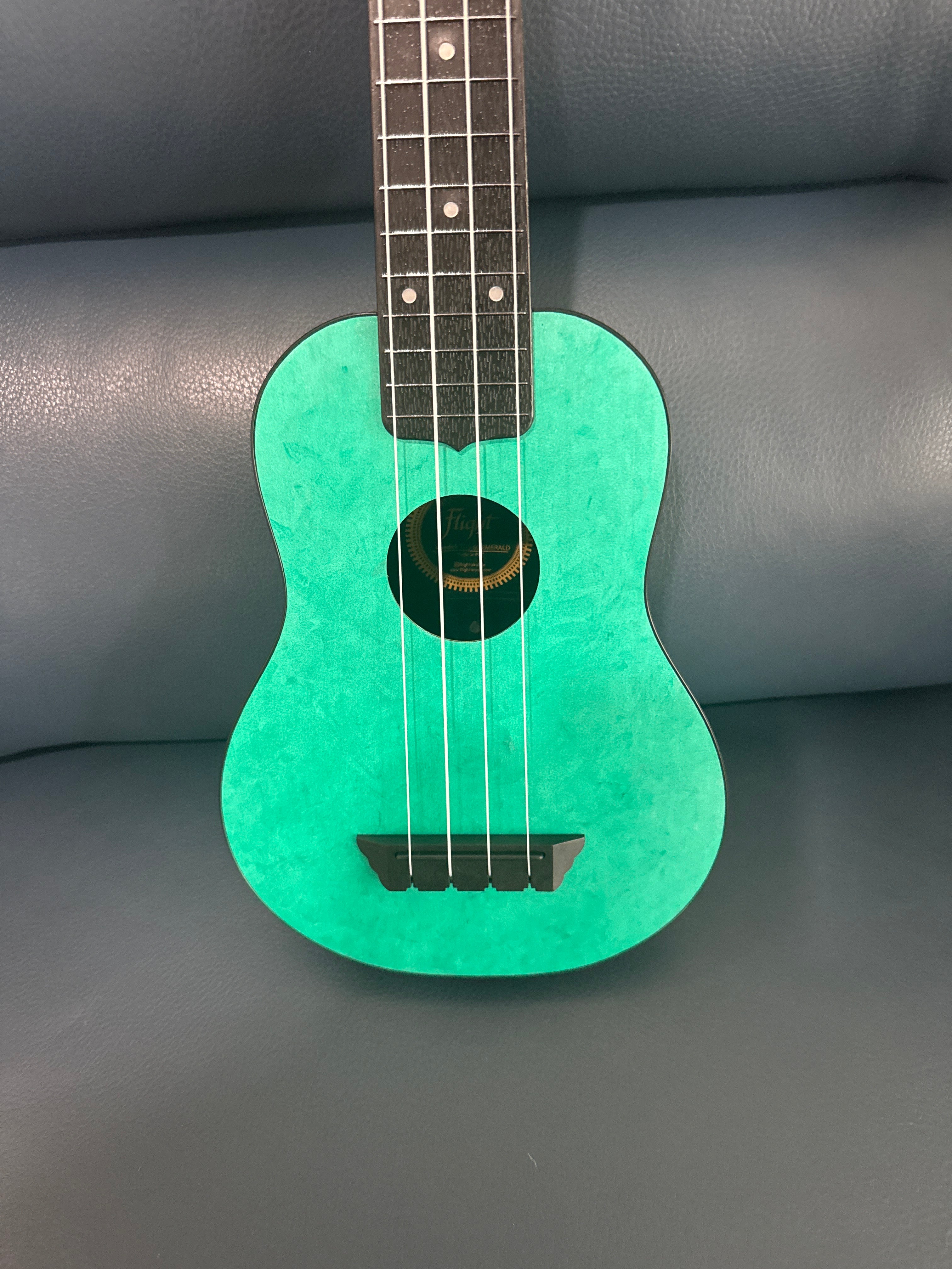 Flight TUS65 Emerald Soprano Travel Ukulele