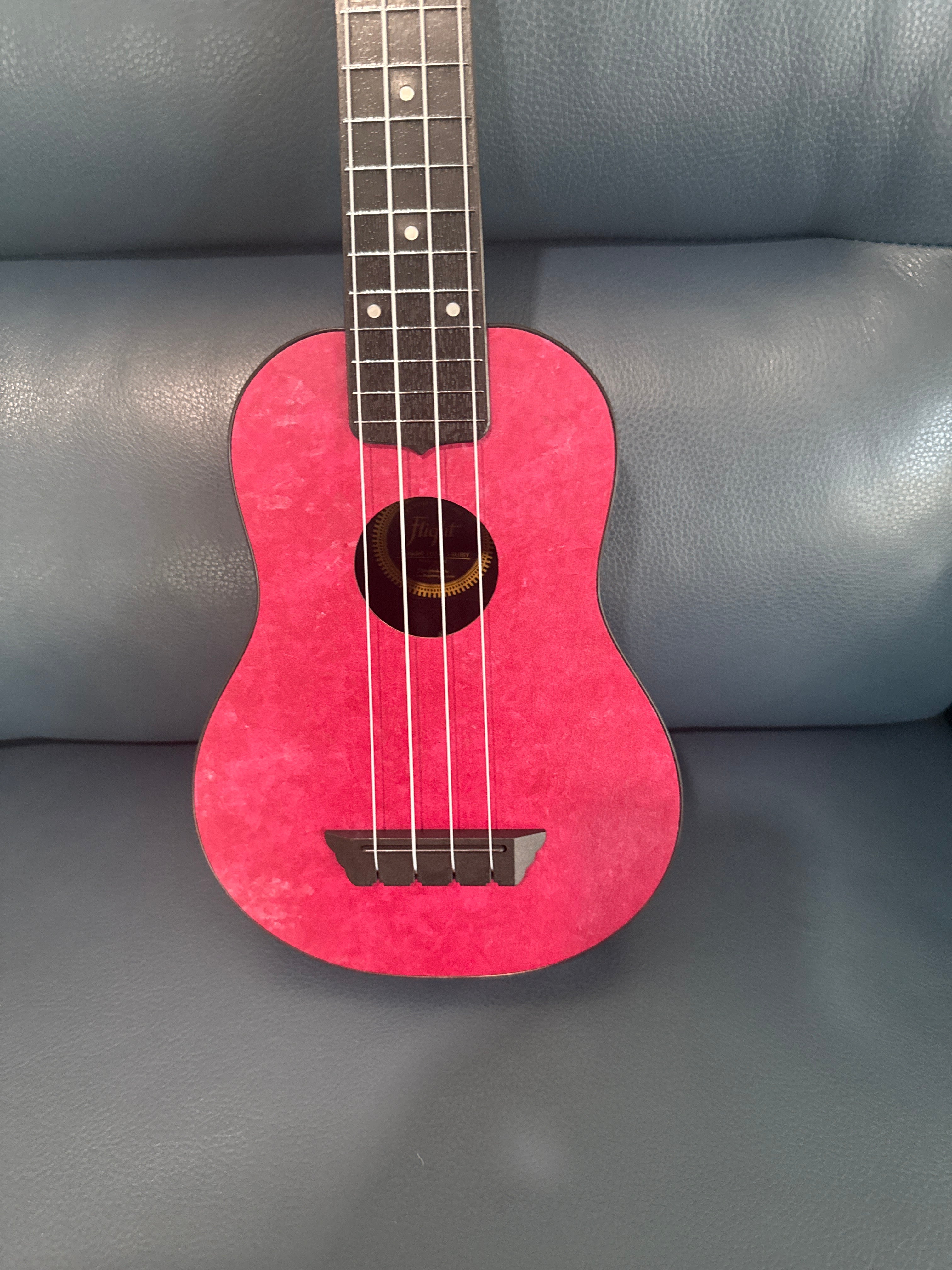 Flight TUS65 Ruby Soprano Travel Ukulele