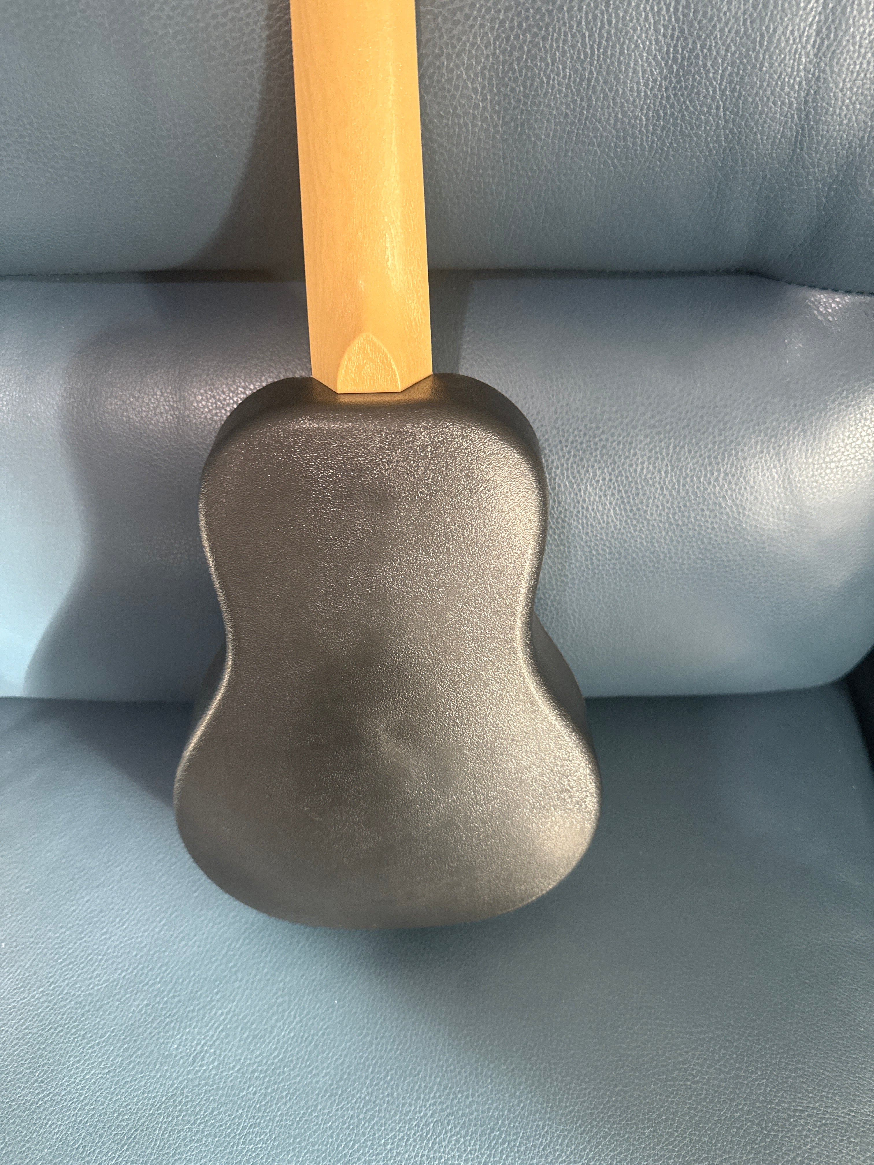 Flight TUS35 Black Travel Soprano Ukulele