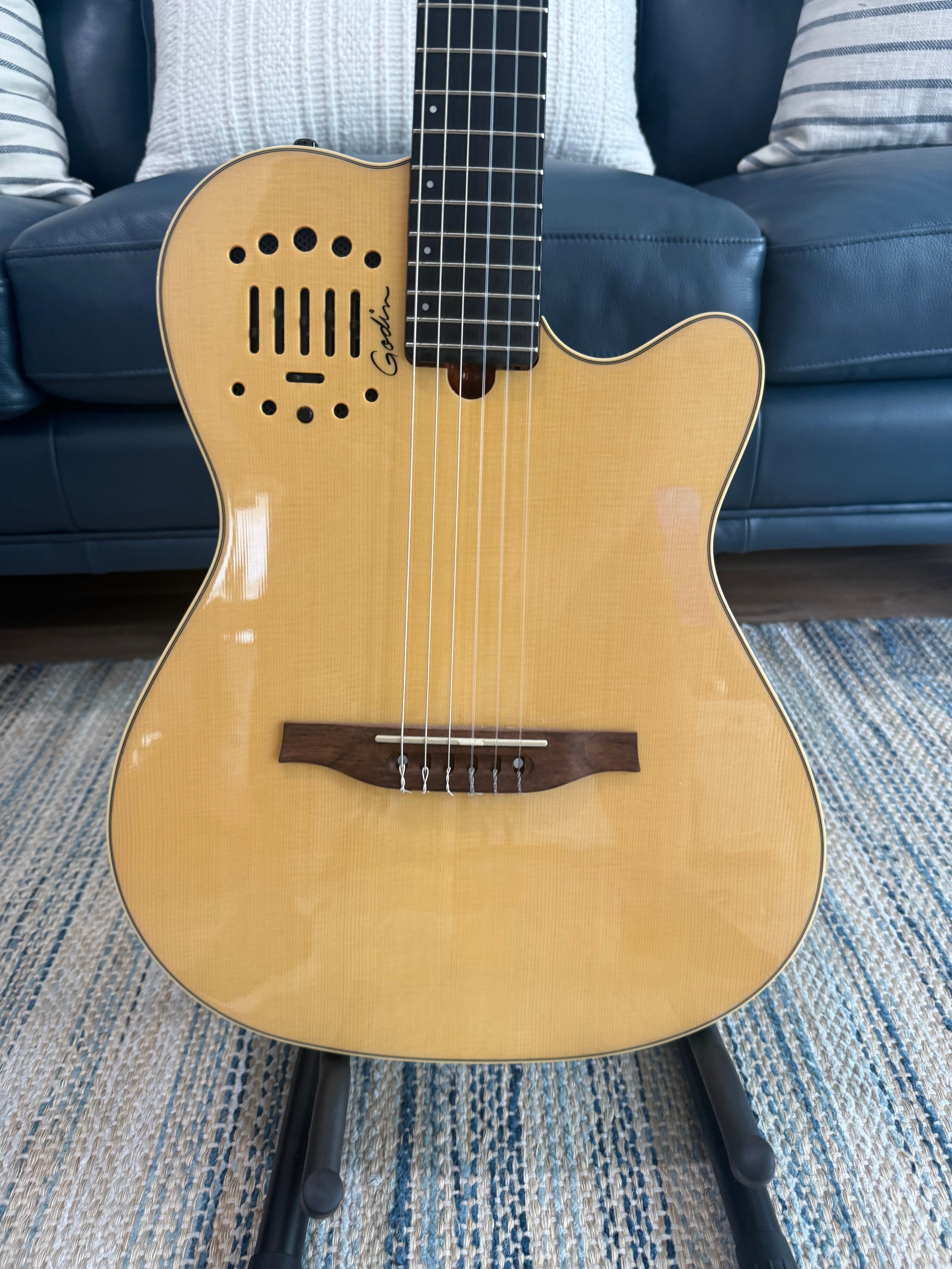 GODIN MULTIAC NYLON DUET AMBIANCE Used