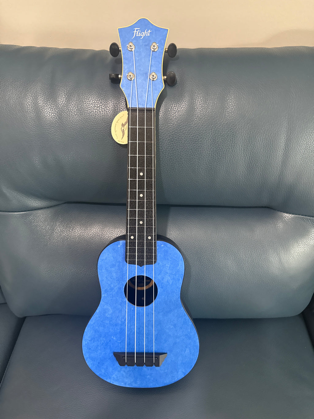 Flight TUS65 Sapphire Soprano Travel Ukulele