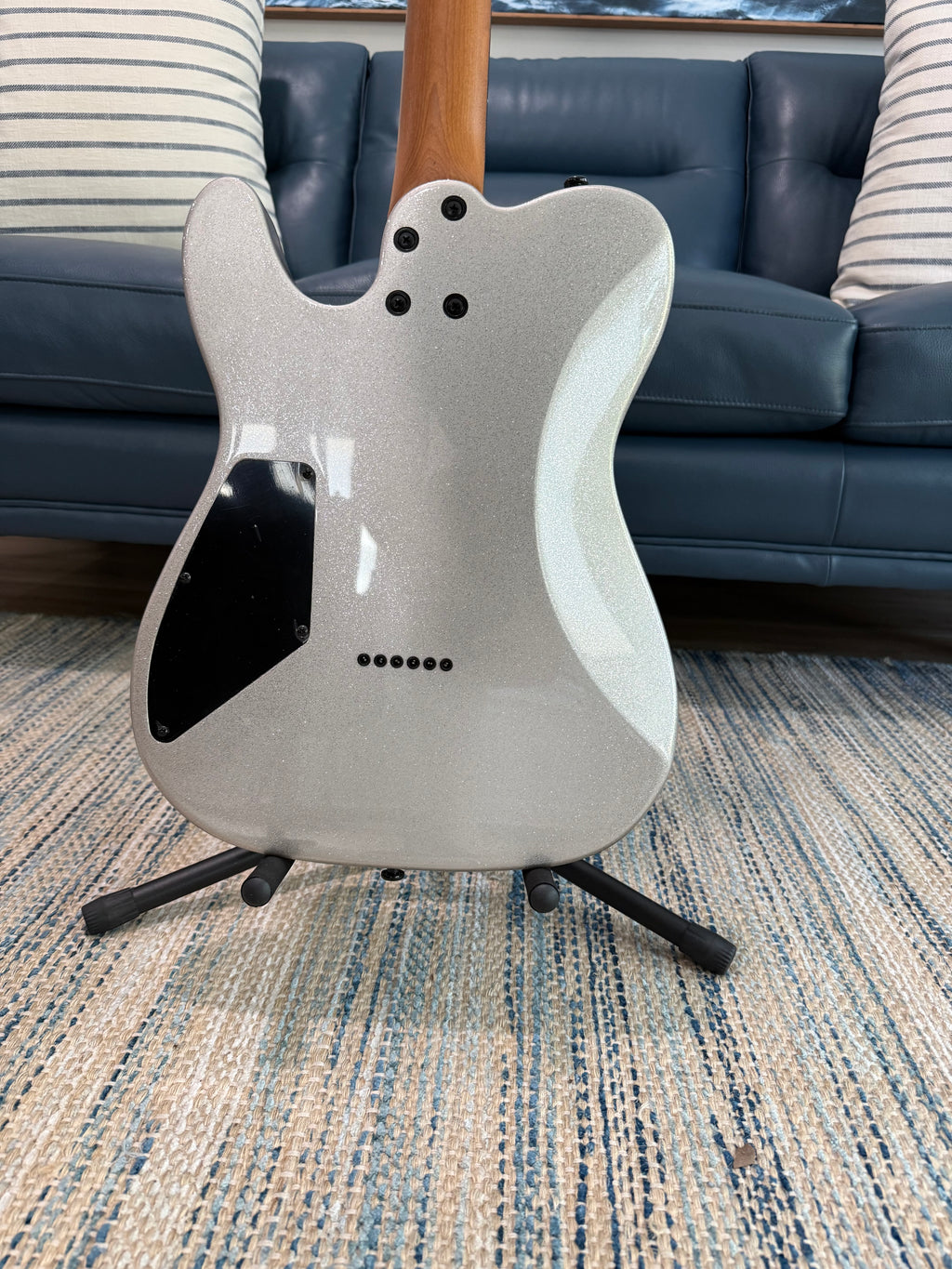 Cerberus Hermes 6HT Baritone Granite Sparkle new musical instrument with a sleek baritone design and sparkling granite finish