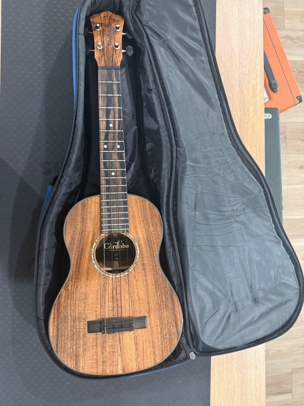 Cordoba 35T Tenor Ukulele Regular Acacia Natural Used