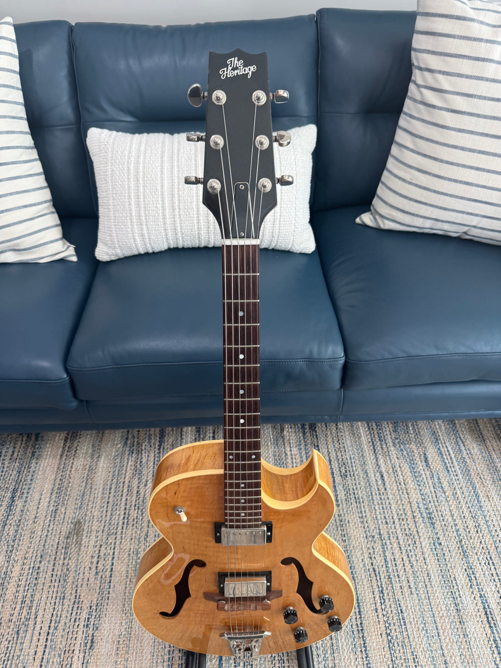 Heritage H-575 Carved Solid Top Used