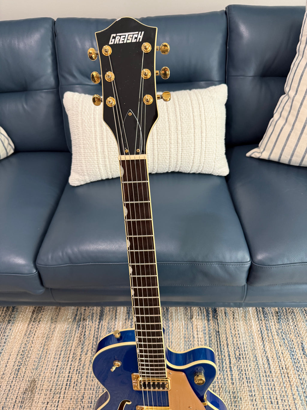 Gretsch G5655TG Electromatic® Center Block Jr. Single-Cut with Bigsby® and Gold Hardware Azure Metallic Like New