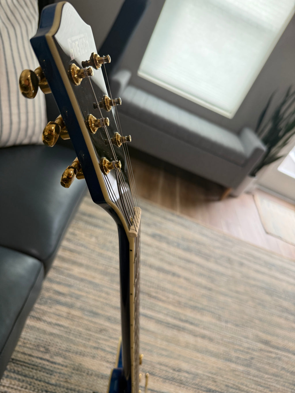 Gretsch G5655TG Electromatic® Center Block Jr. Single-Cut with Bigsby® and Gold Hardware Azure Metallic Like New