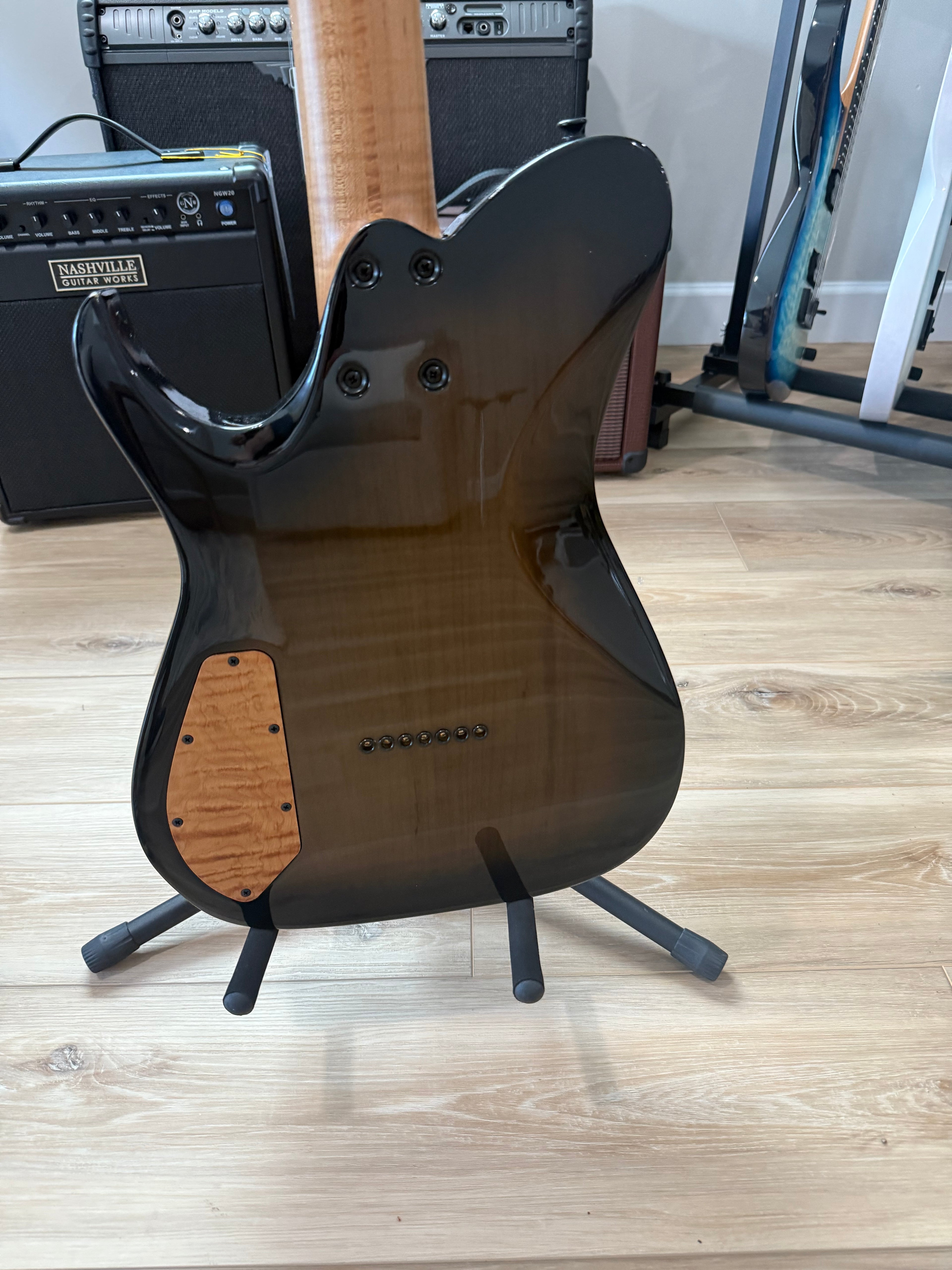 Cerberus Hermes Hodern 2025 in Black Burst with sleek design and modern features displayed on a neutral background.