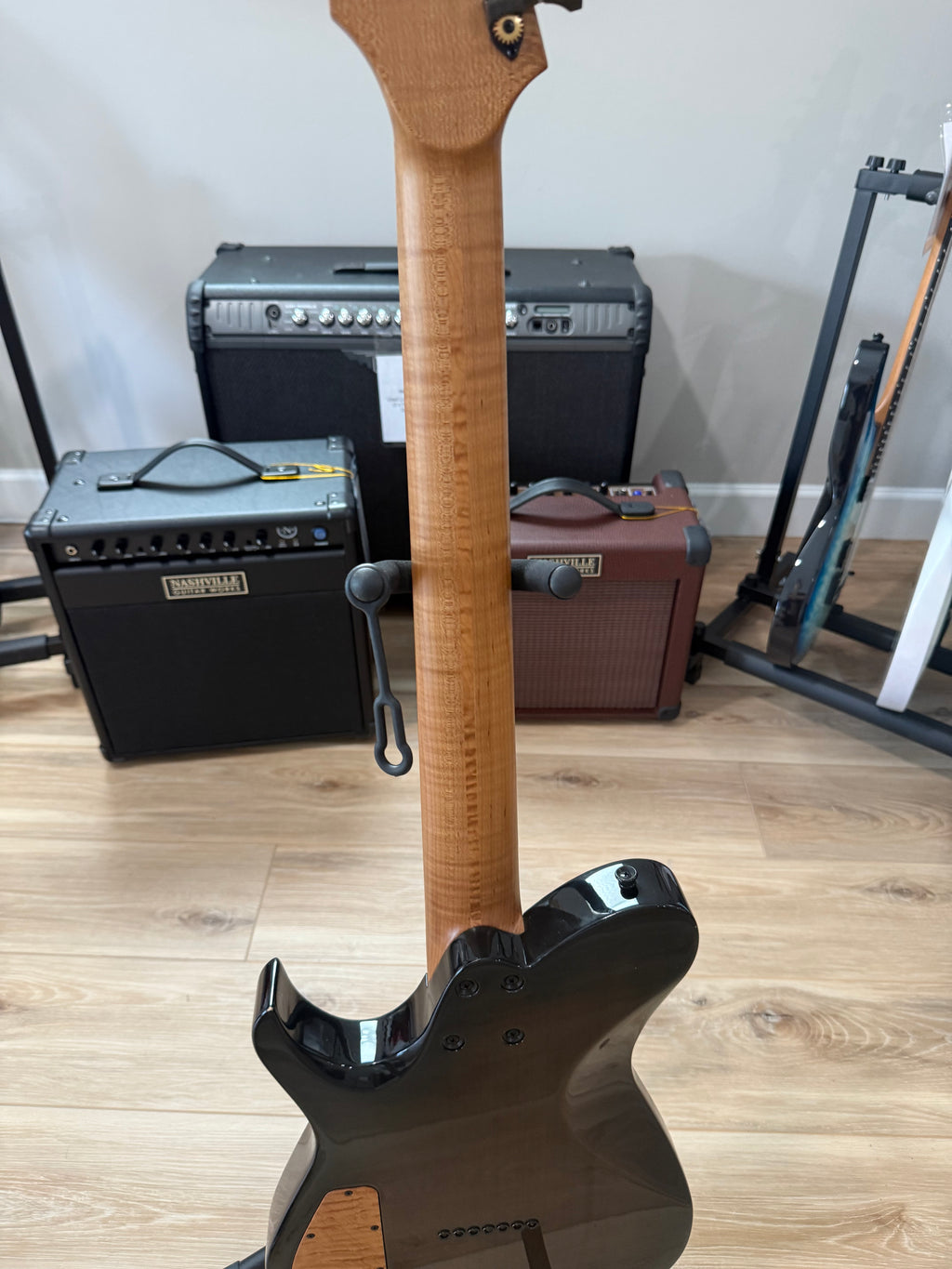 Cerberus Hermes Hodern 2025 in Black Burst with sleek design and vibrant color accents against a neutral background.