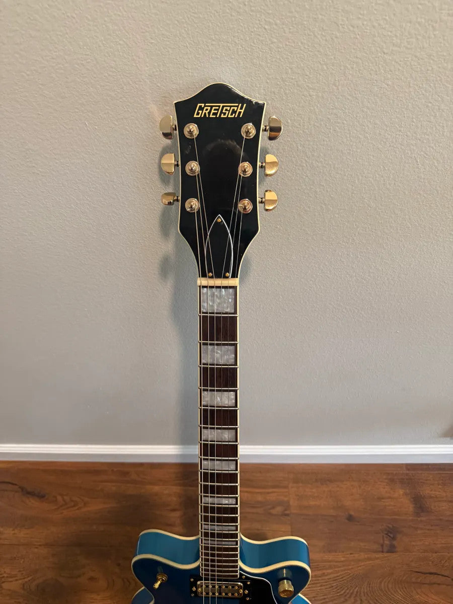 Used Gretsch G2655TG Streamliner CB JR DC Electric Guitar with a glossy finish and dual cutaway design.